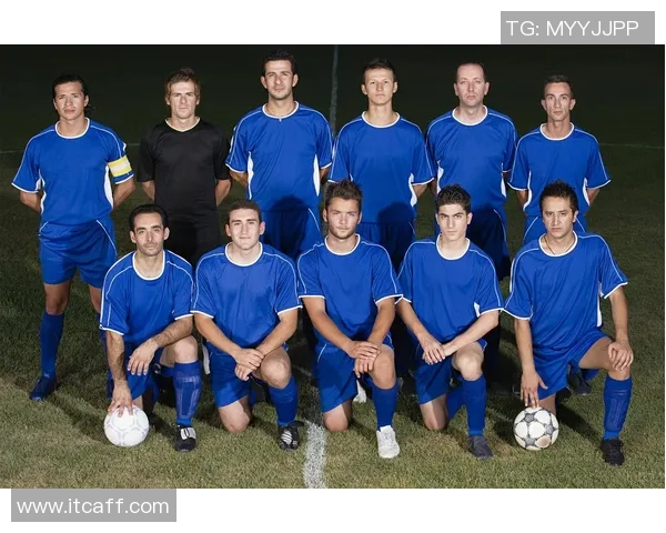 2025年足球二号球星现役球员完整名单及表现分析 2025年足球二号球星现役球员完整名单及表现分析