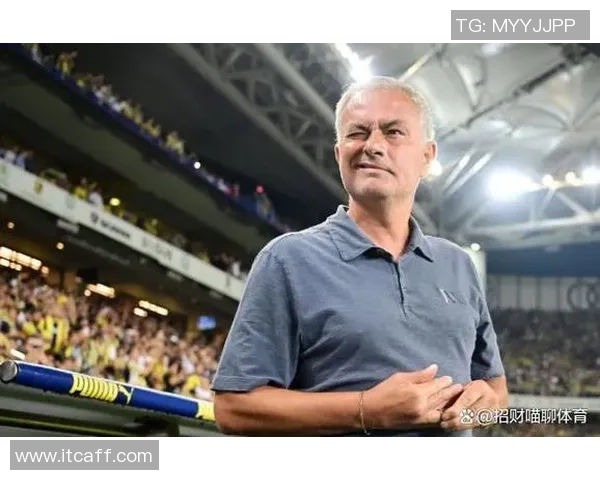 从球场到教练席:当足球巨星转型指挥官后的挑战与辉煌 从球场到教练席:当足球巨星转型指挥官后的挑战与辉煌