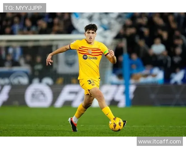 可爱的5号足球球星是谁?揭秘他在球场内外的魅力与个性 可爱的5号足球球星是谁?揭秘他在球场内外的魅力与个性